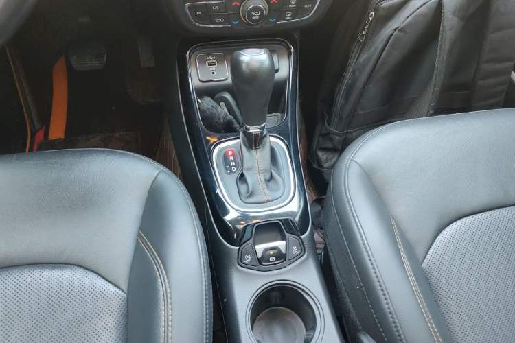 Used  Compass 2020 220T Automatic Elite Edition