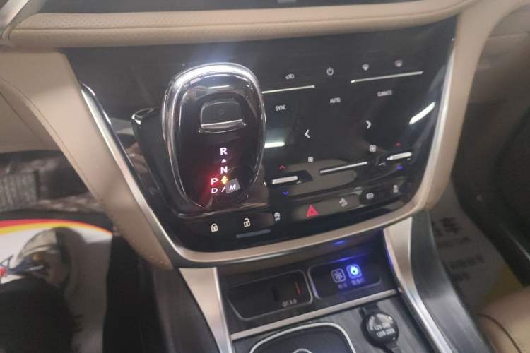 Used Buick GL8 2021 ES Landtrek 653T Smart Luxury Model
