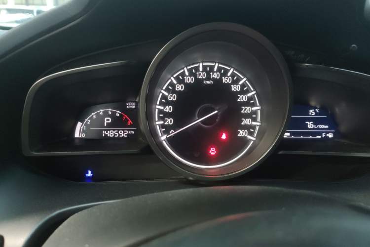 Used Mazda Mazda 3 Axela 2017 Sedan 1.5L Automatic Comfort Model Emission Standard China V
