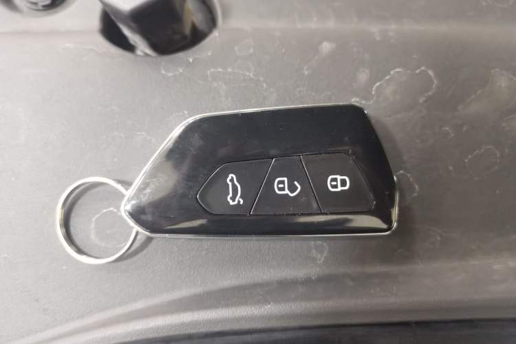 Used JETOUR Shanhai Shanhai L7 2024 1.5T 120 km MAX 7-Seater
