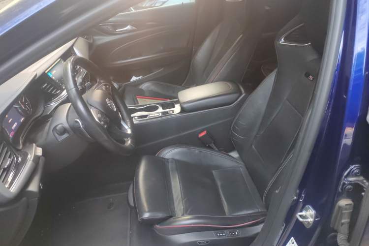 Used Buick Regal 2020 GS 28T Prestige Model