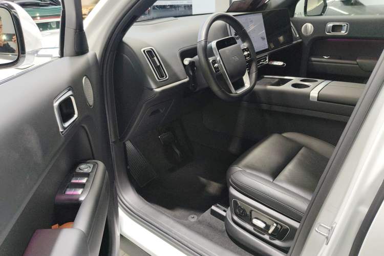 Used Li Auto L7 2023 Pro Model
