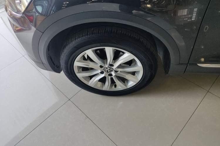 Used Volkswagen T-ROC 2022 280TSI DSG Two-Wheel Drive Elite PLUS
