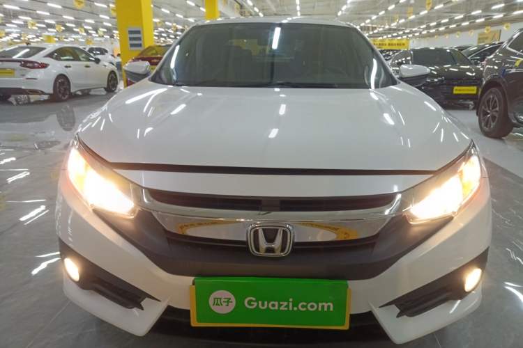 Used Honda Civic 2016 220TURBO CVT Luxury Edition
