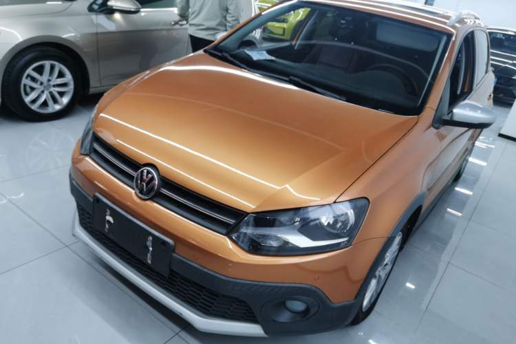 Used Volkswagen Polo 2016 1.6L Cross Polo Automatic
