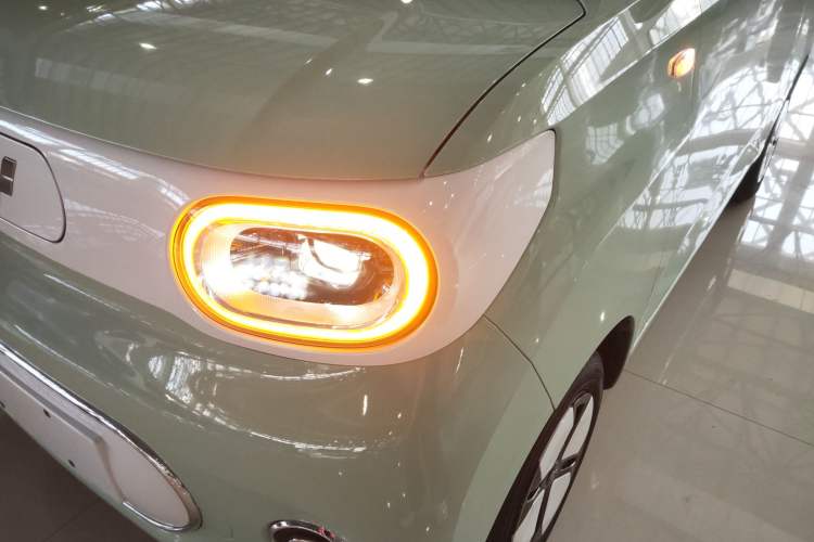 Used Wuling Hongguang MINIEV 2024 3rd Generation 215km Advanced Version