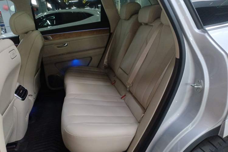 Used Hima AITO M7 2024 1.5T Intelligent Driving 4WD Max Edition 5 Seats
