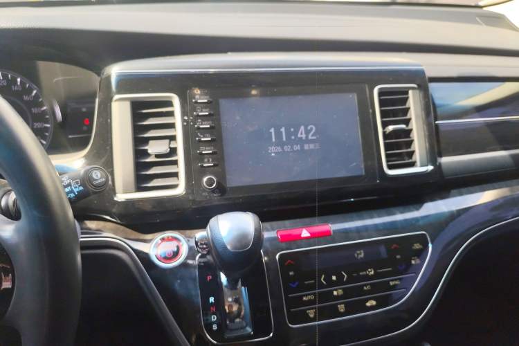 Used Honda Elysion 2019 2.0L Hybrid Supreme Edition
