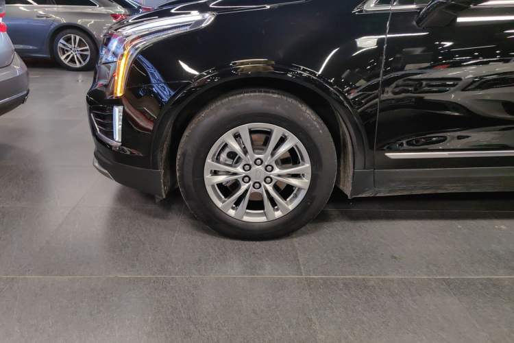 Used Cadillac XT5 2023 2.0T Two-Wheel-Drive Fashion Edition
