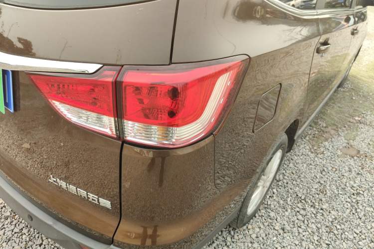 Used Wuling Hongguang 2015 1.5L S1 Comfort China V Standard
