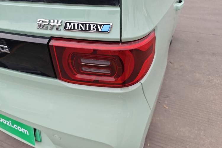 Used Wuling Hongguang MINIEV 2021 Macaron Fashion Edition Lithium-Ion Battery