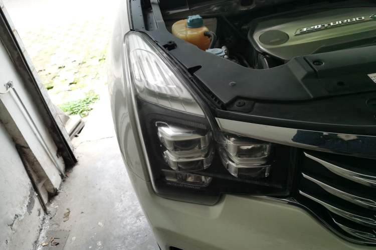 Used GAC Trumpchi GS7 2017 320T Two-Wheel-Drive Luxury Smart Connectivity Model