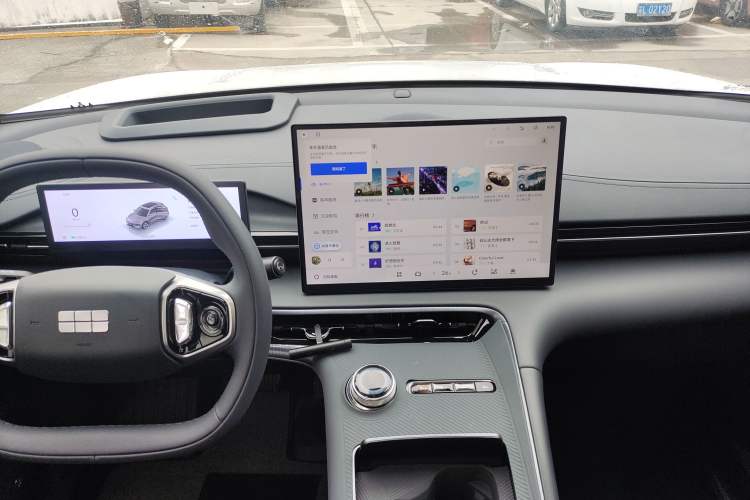 Used  E5 2024 530km Starship Edition