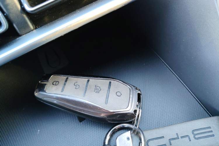 Used BYD Song PLUS New Energy 2024 HONOR Edition DM-i 110km Flagship Model
