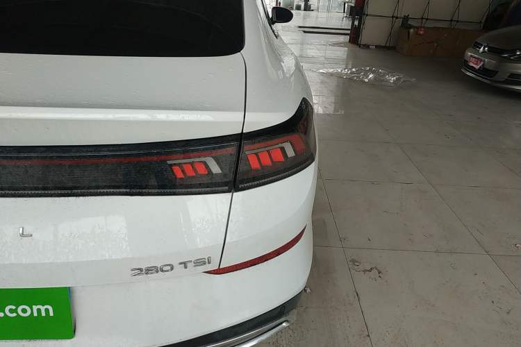 Used Volkswagen Lamando 2024 Lavida L 280TSI DSG Spicy Edition
