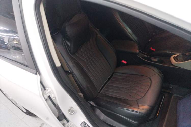 Used Buick GT 2018 15T Dual-Clutch Advanced Model China V Standard
