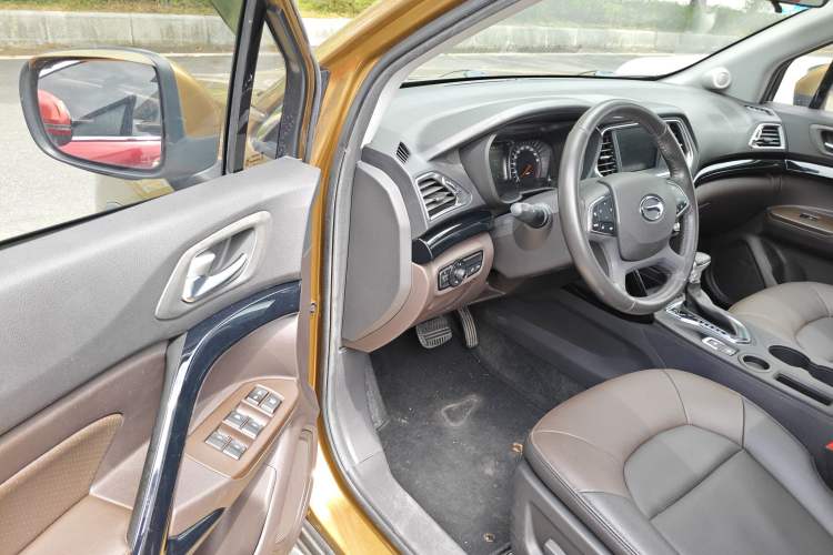 Used GAC Trumpchi GS4 2017 235T Automatic Two-Wheel Drive Luxury Smart Connectivity Version
