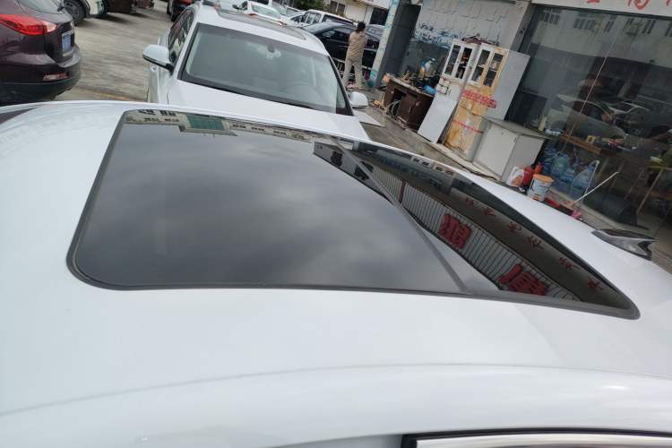 Used BYD Qin L 2025 DM-i Smart Drive 120KM Excellence Model
