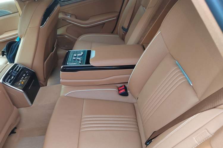 Used Hongqi H9 2020 2.0T Smart Connect Flagship Edition
