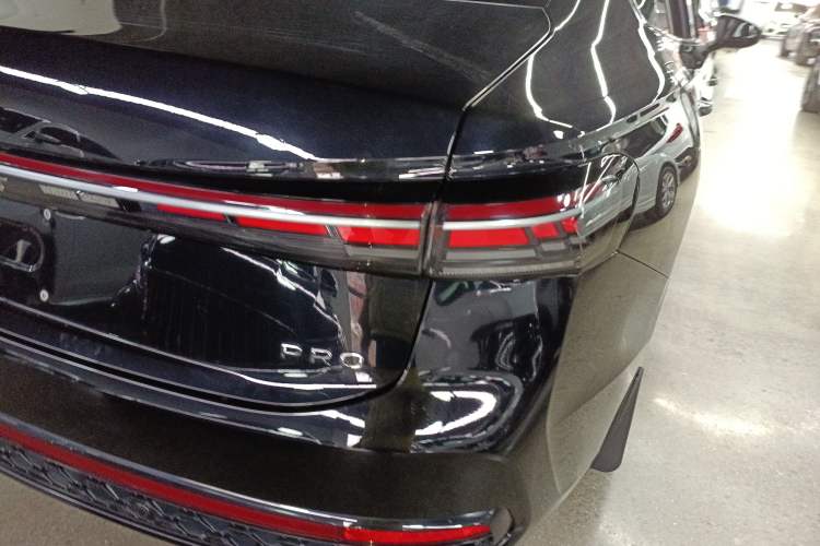 Used Volkswagen Passat 2025 Pro 380TSI Starry Dragon Edition
