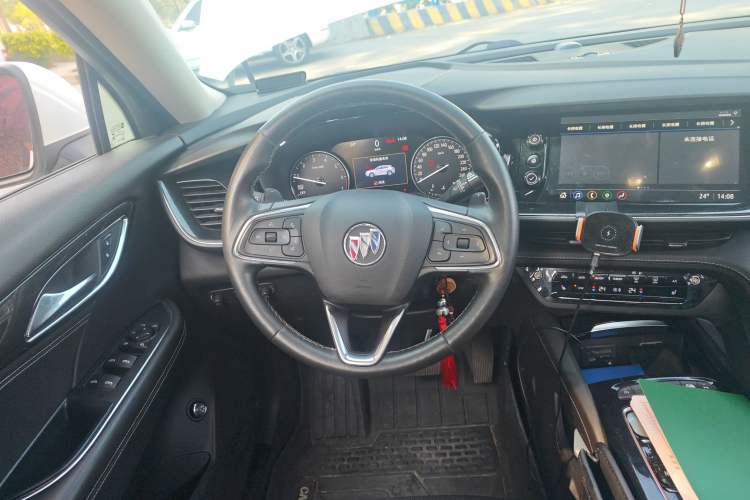 Used Buick Envision 2021 Encore Plus 652T Five-Seat Luxury Model
