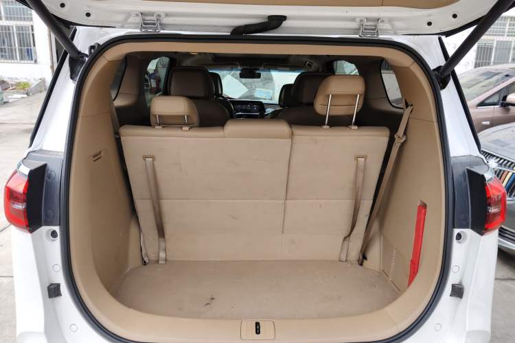 Used Buick GL8 2021 ES Land Cruiser 653T Flagship Model
