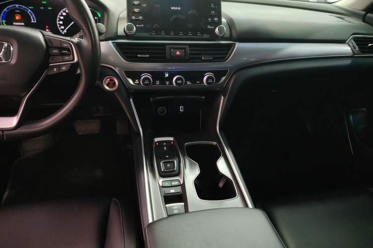 Used Honda Accord 2018 Rui Hybrid 2.0L Rui Ling Edition China VI
