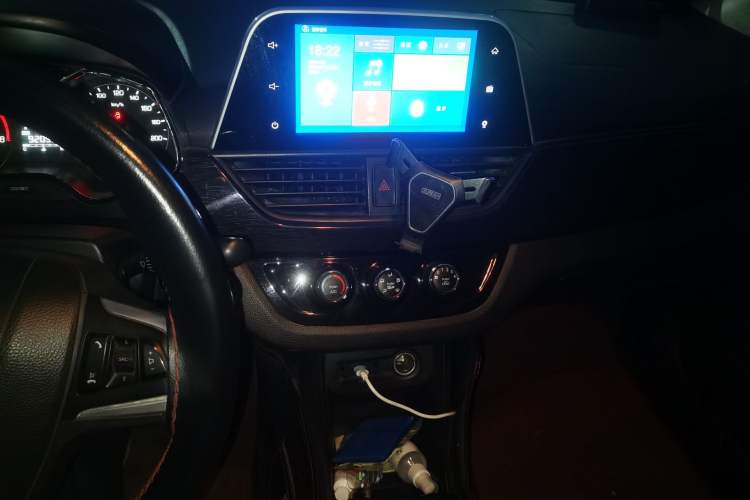 Used Baojun 310 2016 1.2L Manual Luxury Model
