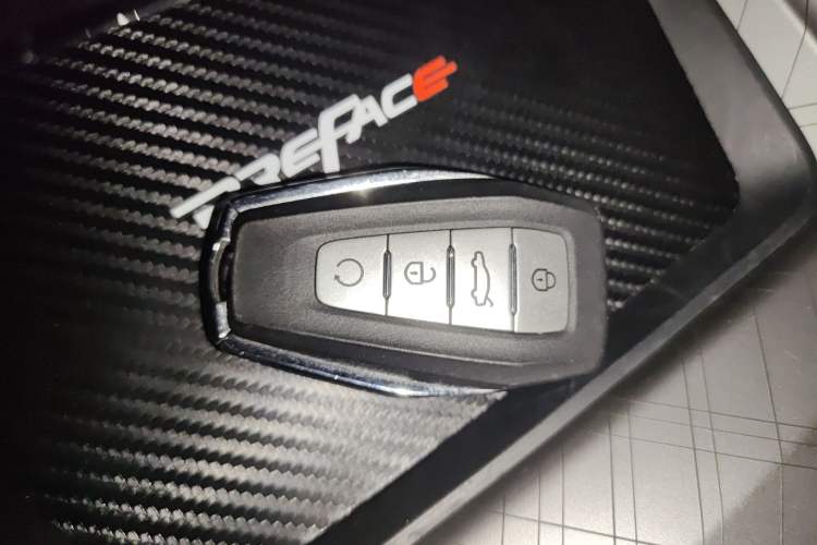 Used Geely Auto Preface 2023 2.0TD Luxury Version
