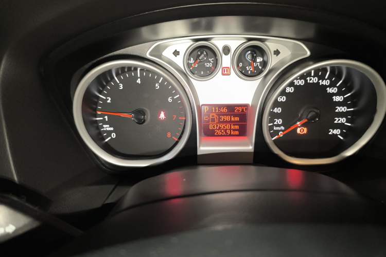 Used Ford Focus 2013 Hatchback Classic 1.8L Automatic Base Model
