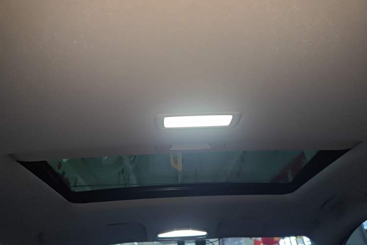 Used Geely Auto Emgrand 2023 4th Generation Champion Edition 1.5L CVT Prestige Model