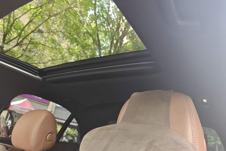 Used Mercedes-Benz E-Class 2017 Facelift E 200 Sport 4MATIC
