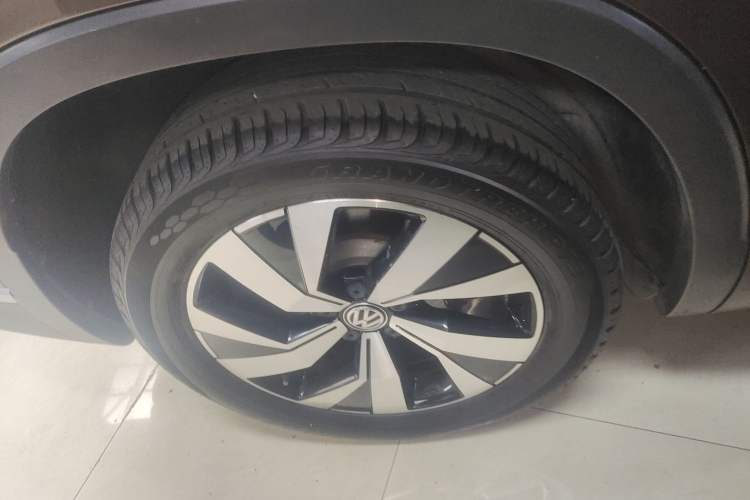 Used Volkswagen Tayron 2019 330TSI Two-Wheel Drive Luxury Model China VI Standard