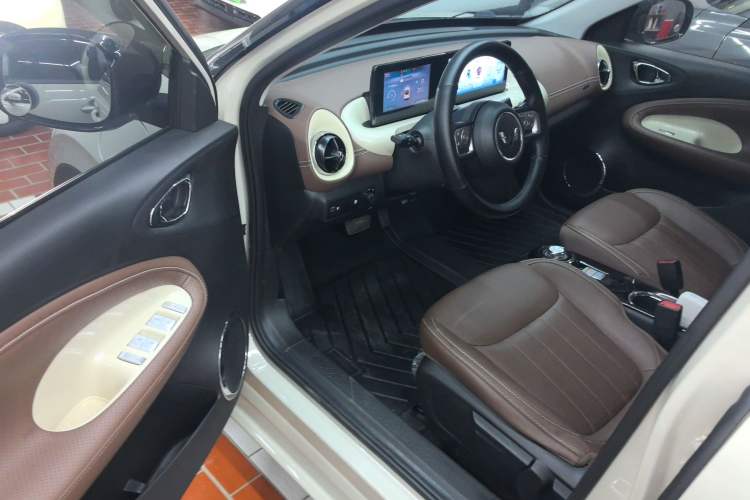 Used Wuling Bingo 2023 333 km Enjoyment Version
