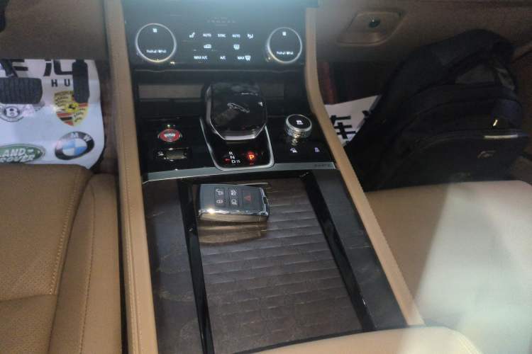 Used Jaguar XFL 2021 XFL 2.0T P250 Two-Wheel-Drive Luxury Deluxe Edition