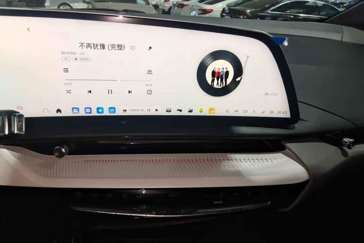 Used Cadillac OPTIQ 2024 Standard Range Version
