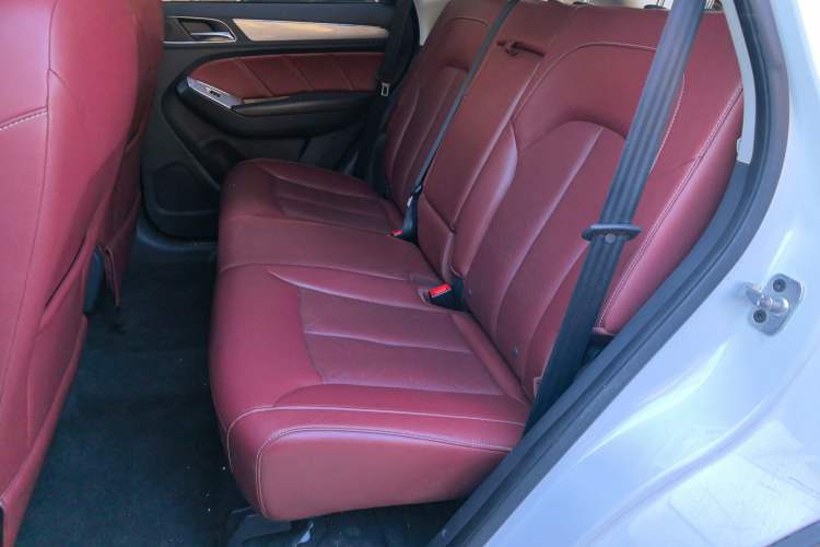 Used Roewe RX5 2016 30T Four-Wheel Drive Automatic Internet Smart Luxury Edition
