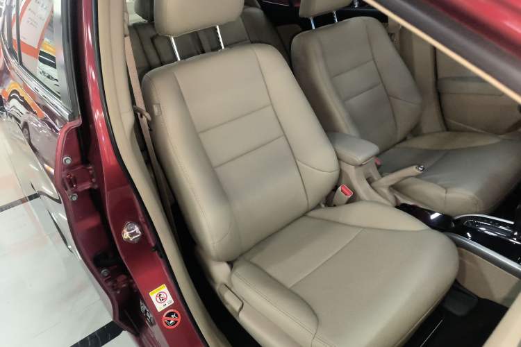 Used Honda Crider 2013 1.8L automatic luxury edition
