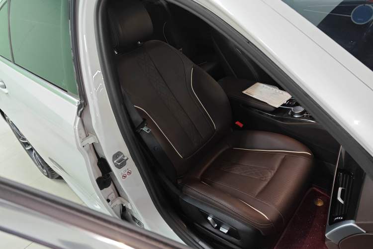 Used BMW 5 Series 2022 Second Facelift 525Li M Sport Package