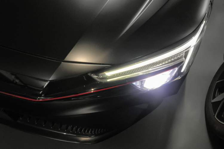 Used  ER6 2021 New Dynamic Edition 620km Smart Enjoyment Version
