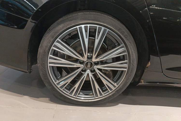 Used Audi A6L 2022 40 TFSI Luxury Dynamic Model
