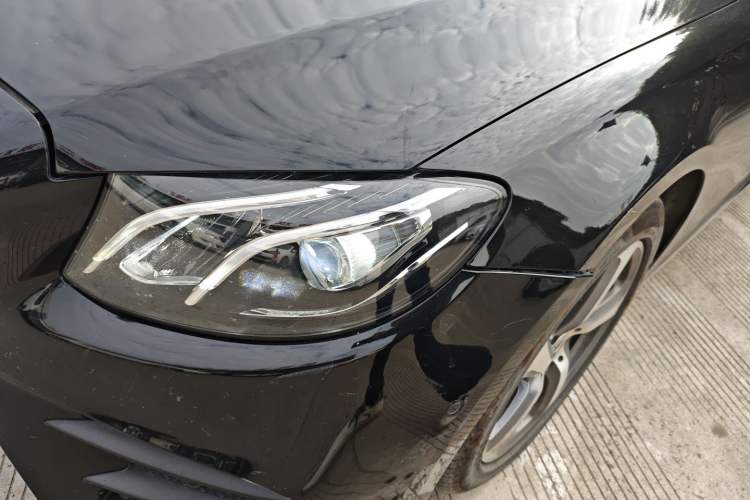 Used Mercedes-Benz E-Class 2019 E 300 L Sporty and Stylish Model
