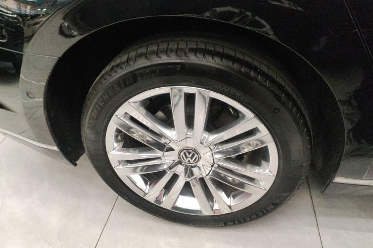 Used Volkswagen Phideon 2016 380TSI Two-Wheel-Drive Executive Version