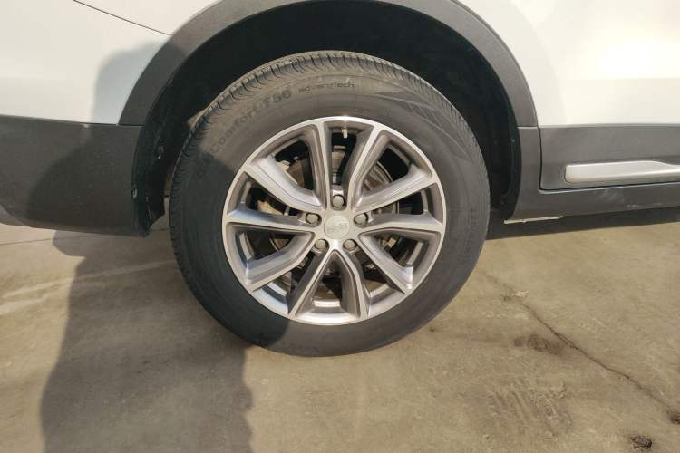 Used Geely Auto Emgrand X7 Sport 2020 1.8TD DCT Two-Wheel Drive Smart Connect 4G-Enabled Version