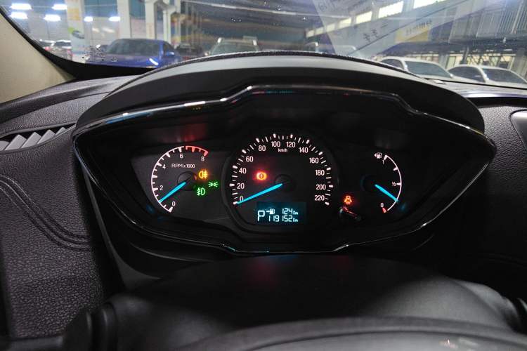 Used Ford Escort 2015 1.5L Automatic Fashion Model
