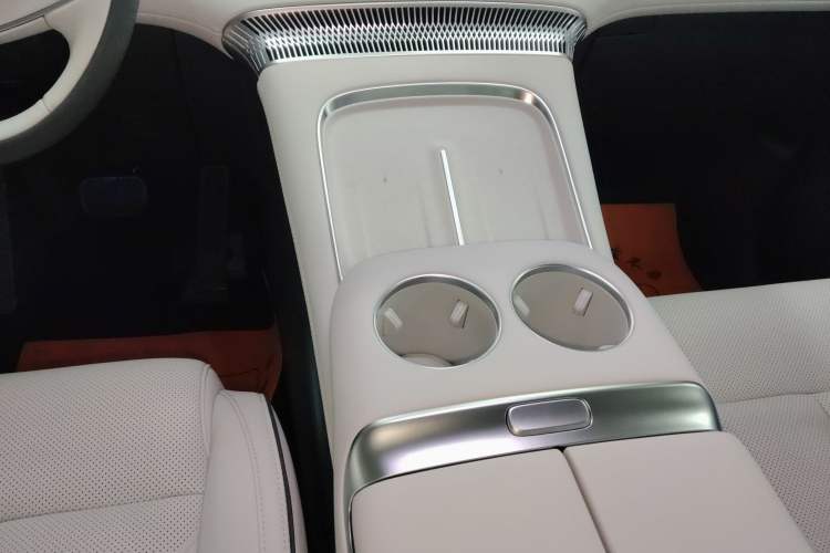 Used XPeng X9 2025 650 Long-Range Max
