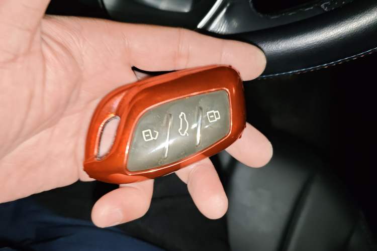 Used Roewe RX5 MAX 2019 300TGI Automatic Smart Cabin Luxury Edition
