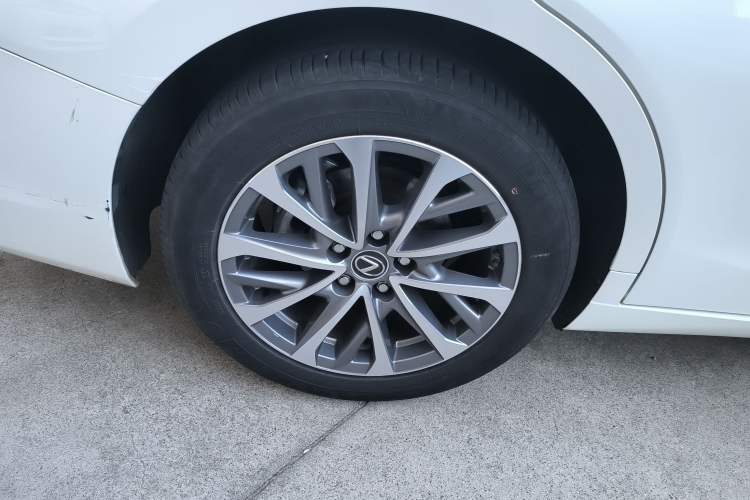 Used Lexus ES 2021 200 Excellence Edition
