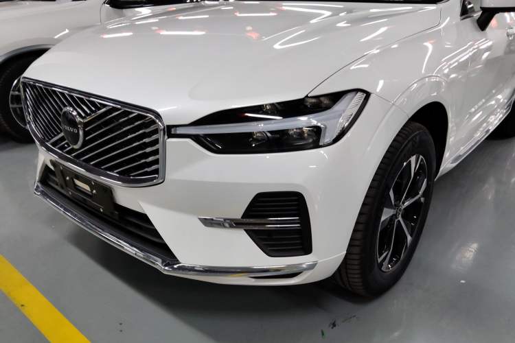 Used Volvo XC60 2026 B5 4x4 Smart Luxury Edition