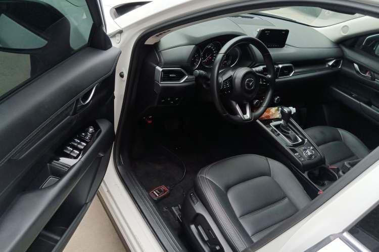 Used Mazda CX-5 2021 2.0L Automatic Two-Wheel Drive ZhiZun Version
